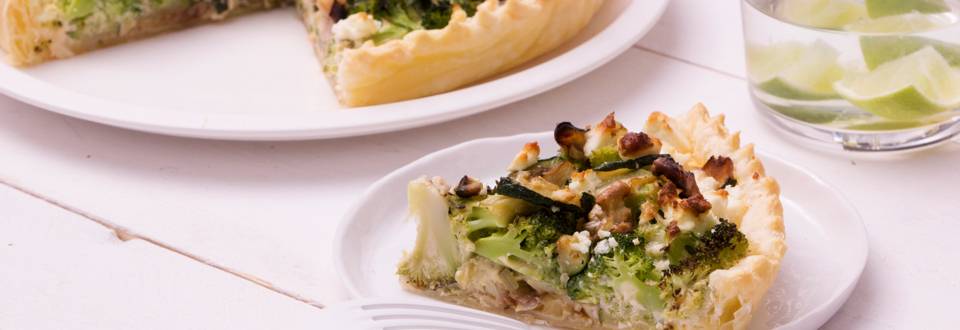 Groentequiche met broccoli, walnoot en feta